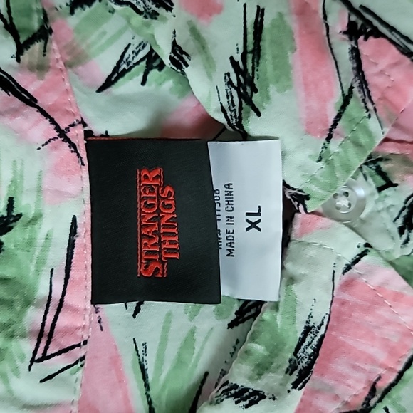 Stranger things button up - L - Picture 2 of 2
